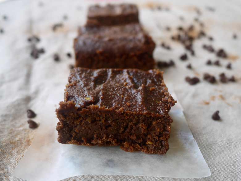 Fudgy Paleo Brownies (GF)--SO good, with the secret ingredient of avocado! | Perchance to Cook