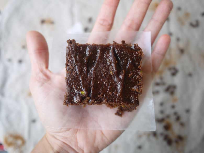 Fudgy Paleo Brownies (GF) | Perchance to Cook, www.perchancetocook.com