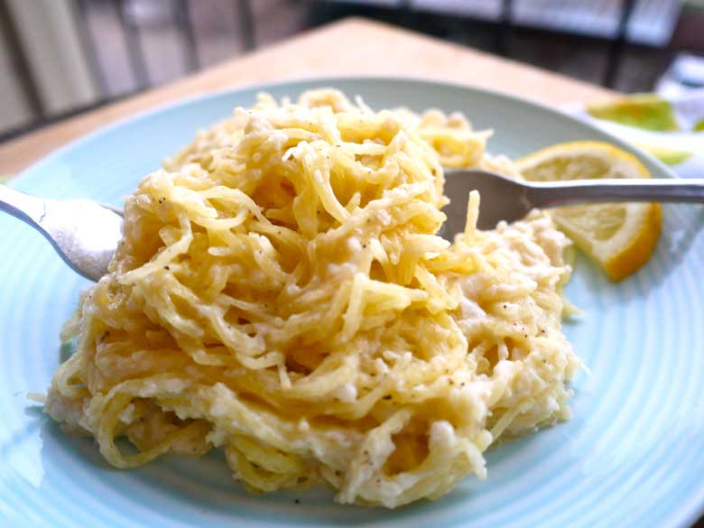 Lemon Alfredo Spaghetti Squash (paleo, GF, dairy-free) | Perchance to Cook, www.perchancetocook.com