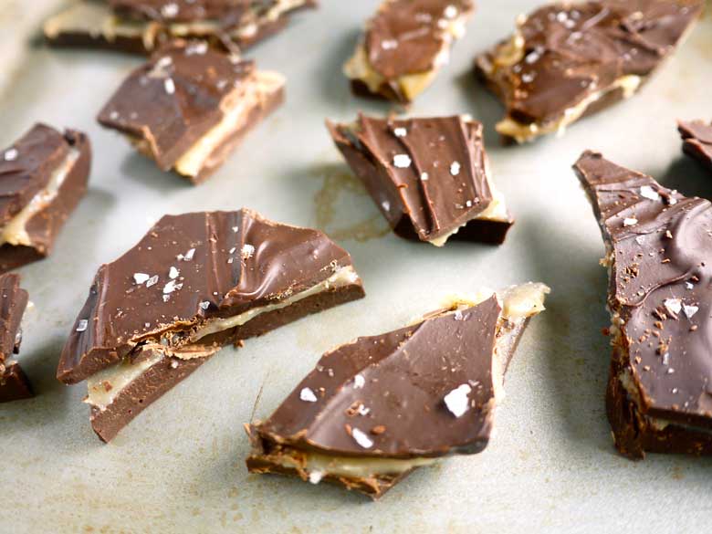 Salted Caramel Paleo Bark (GF, dairy-free) | Perchance to Cook, www.perchancetocook.com