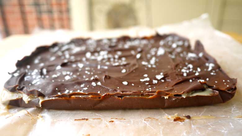 Salted Caramel Paleo Bark (GF, dairy-free) | Perchance to Cook, www.perchancetocook.com